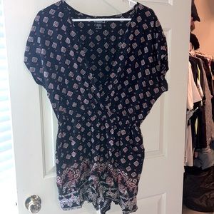 V-neck short romper